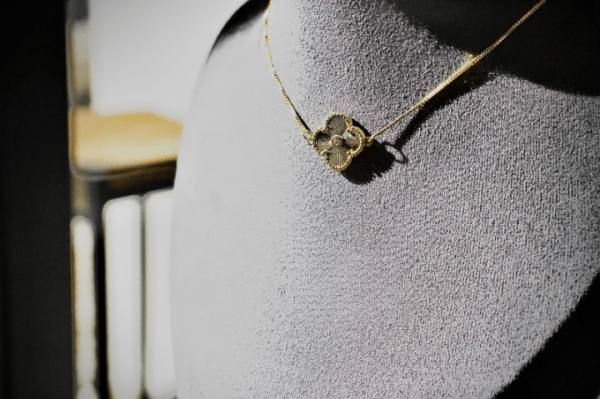Colar Trevo de Ouro – Banho de Ouro 18K