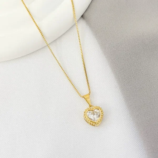 Colar Coração de Zircônia Dourado